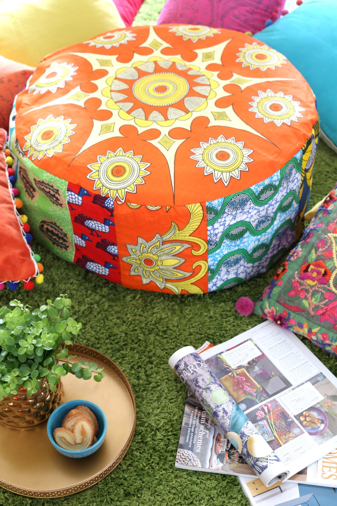 POUFFE