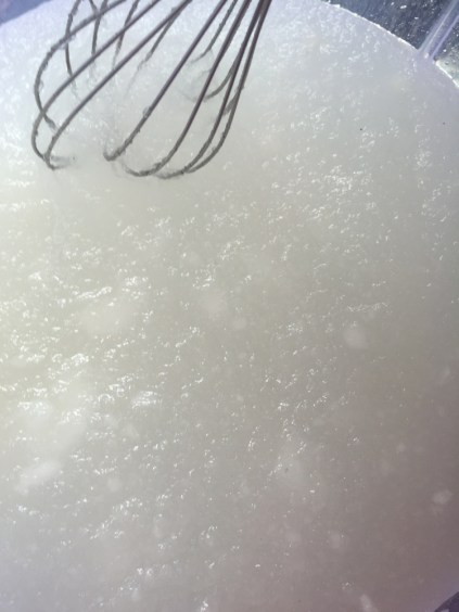 1.whisk wallpaper paste into water