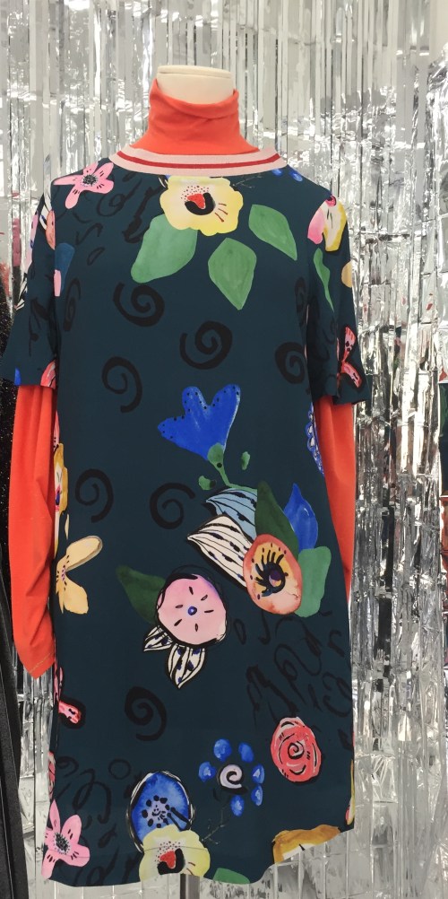 Dress pattern dark back ground